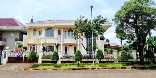 Jual Rumah Mewah Di Kebon Jeruk Dekat BINUS, Gerbang Tol Kebon Jeruk, Mall Taman Anggrek, Central Park, RS Siloam Kebon Jeruk