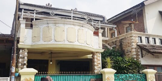 Rumah Dijual 2 Lantai Di Pondok Ungu Permai Bekasi Dekat Pasar Pondok Ungu Permai, RS Taman Harapan Baru, SMP Negeri 37 Kota Bekasi
