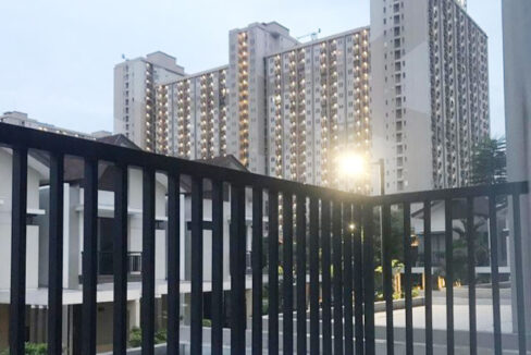 Sewa Rumah di Podomoro Golf View Dekat Emeralda Golf Club, Trans Studio Mall Cibubur, Gerbang Tol Cimanggis, RS Mitra Keluarga 0004
