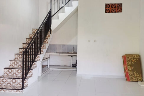 Rumah Dijual di Kota Solo Dekat Pasar Kembang Solo, SMAN 7 Surakarta, Solo Grand Mall, Solo Paragon Mall, Alun-Alun Kidul Surakarta, RS Triharsi 0005