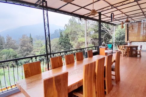Sewa Villa Dinar Mountain View di Villa Istana Bunga Lembang Bandung Dekat Lembang Park & Zoo, Dusun Bambu, Curug Pelangi, Floating Market 0011