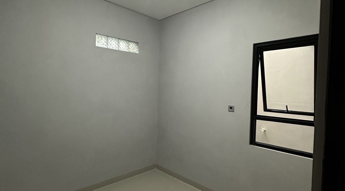5Kamar Bawah