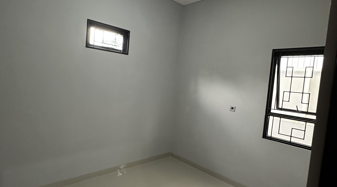 9Kamar Atas