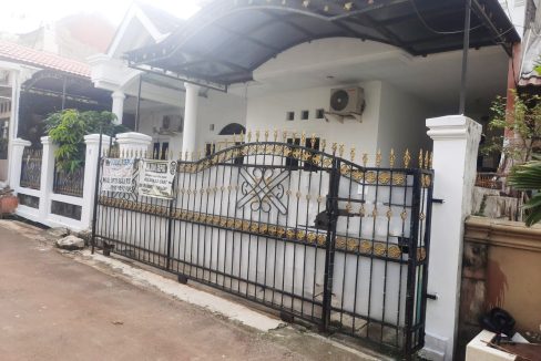 Rumah Djual di Komplek Villa Dago Tol Dekat Gerbang Tol Serpong, Stasiun Sudimara, Mall Bintaro Xchange 0005