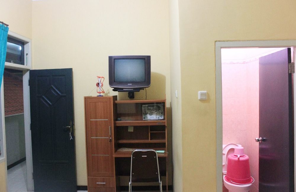Kost Dekat UBAYA, UPH Surabaya, UIN Sunan Ampel, UK Petra, Plasa Marina Surabaya 0006