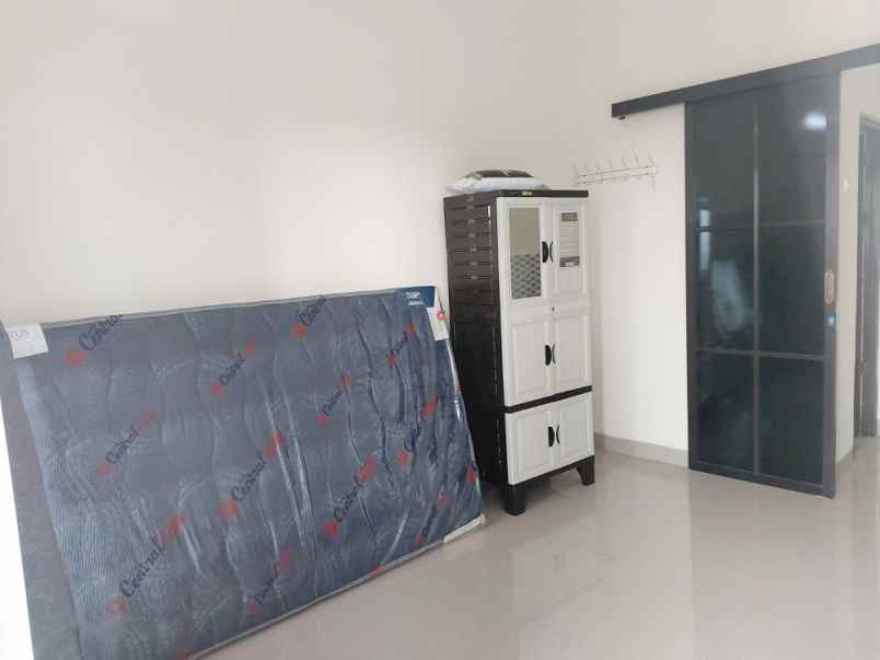 Kost Putri Dekat UNIMUS Semarang 0001