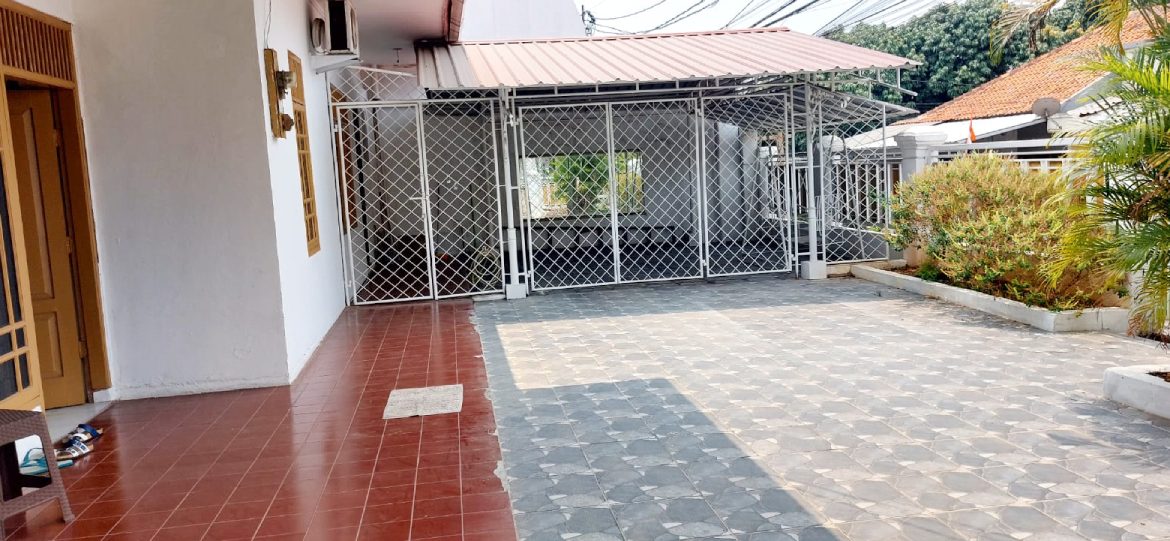 Kost Putri Dekat Universitas Budi Luhur, Kebayoran Park Mall 0005