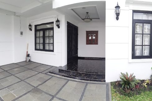 Rumah Disewakan Dekat Mall Taman Anggrek, Central Park, Universitas Esa Unggul 0002