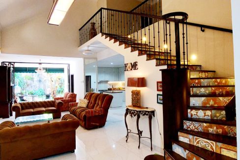 Rumah Disewakan Dekat Mall Taman Anggrek, Central Park, Universitas Esa Unggul 0008