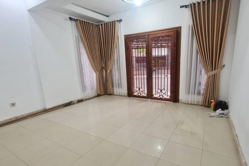 Sewa Rumah di Kelapa Gading Dekat Mall Kelapa Gading 0008